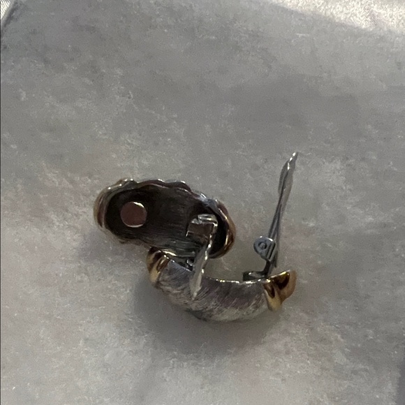 Dior Silver and Gold 1980s vintage earrings in very good condition - Picture 11 of 12